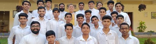 The minor seminarians and their fomators at Mananthavady.