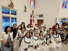 The choir of Filipino migrants.