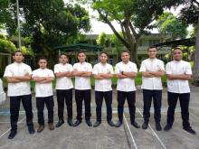 I nove neo professi religiosi studenti indonesiani.