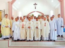 gruppo dei sacerdoti rogazionisti che hanno partecipato all'ordinazione.