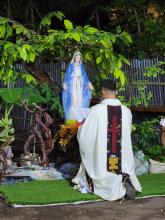 Prima Messa del novello sacerdote Rogazionista P. Sylvester Kennedy RCJ a Mageloo, Maumere-Indonesia, il suo cittadina natale.  