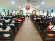 Father General in dialogue with the parish community.