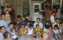 Apostolato in Vietnam - volontariato presso il centro dei camiliani per orfani dei genitori morti a causa del AIDS.