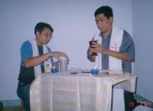 19 mar 2004 - prima celebrazione della S. Messa nella "Casa Giuseppe" a Ho Chi Minh City; con un prete claretiano.