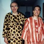 Due confratelli inculturati! Vestiti alla moda camerunese…alla faccia di Versace e Armani!!!