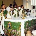 16 maggio 2004 – Messa di ringraziamento per la Canonizzazione del Padre a Edeà – Cameroun.
